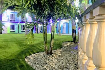 مُتل Tropical Inn & Suites, Downtown Clearwater