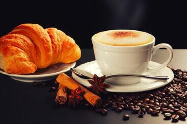 מלון דירות Aria Di Vico Apart