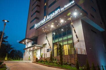 هتل Bosmal Arjaan By Rotana