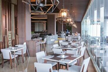 هتل Golden Tulip Springhill Lampung
