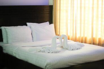 هتل Royal Palm
