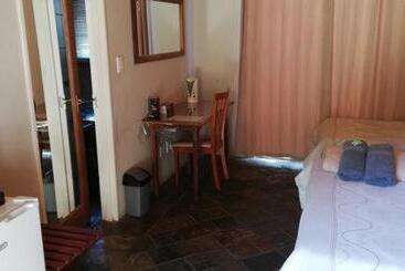 پانسیون Anandi Guesthouse Mariental