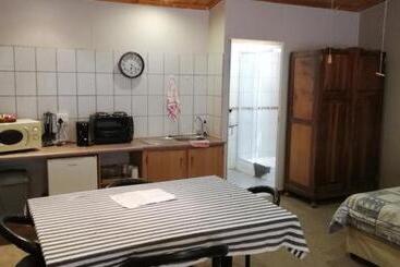 پانسیون Anandi Guesthouse Mariental