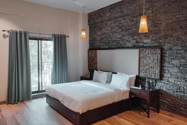 The Summer House, Pachmarhi   Am Hotel Kollection - Pachmarhi