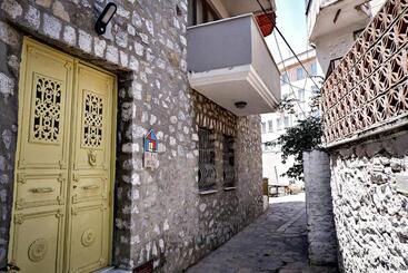 Bono Hotel Old Town