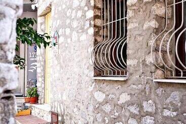 Bono Hotel Old Town