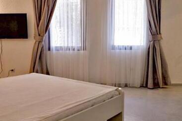 Bono Hotel Old Town