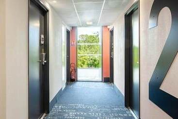 B&b Hotel Igny Palaiseau