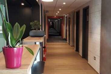 B&b Hotel Igny Palaiseau
