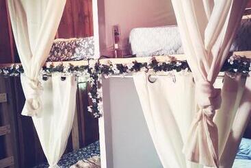 Woodstock Hostel