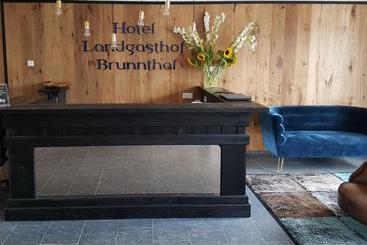 호텔 Brunnthal
