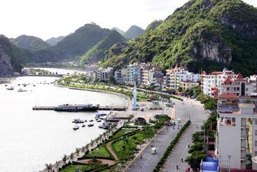 هتل Cat Ba Thailand