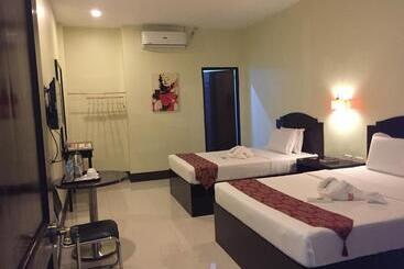 酒店 Hollywood Suites