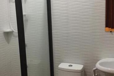 酒店 Hollywood Suites