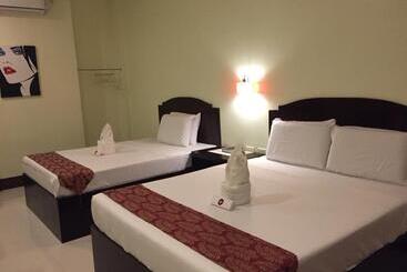 酒店 Hollywood Suites