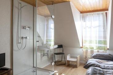 هتل Hôtel Du Cheval Blanc
