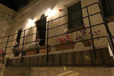 酒店 Tafana Cave & Stone Lodge