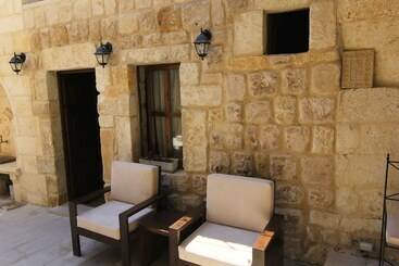 酒店 Tafana Cave & Stone Lodge