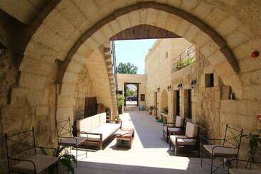 酒店 Tafana Cave & Stone Lodge