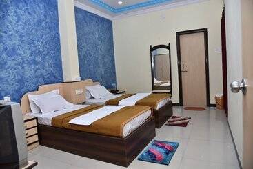 هتل Galaxy Imperial Aurangabad