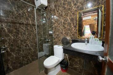 هتل Lila Inn & Motorbike Tours Ha Giang