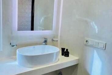 Aparthotel & Hotel Doha