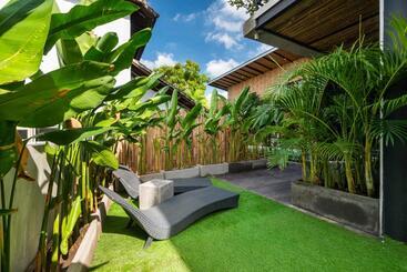 هتل Canggu Dream Studios & Villas