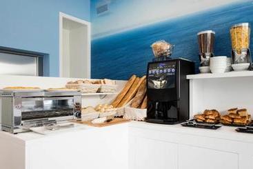پانسیون Hostal Praia Madalena