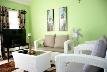 پانسیون Silver View Apartments