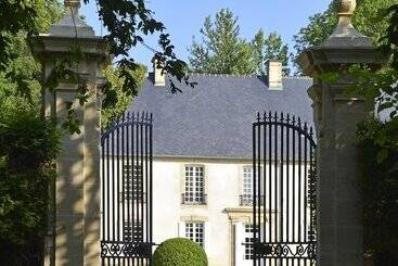 هتل Château Saint Gilles   Bayeux