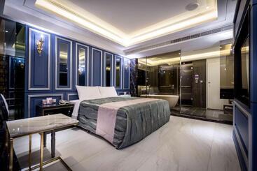 Ouge Motel Fengshan