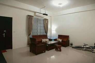 تختخواب و صبحانه Yuanshan Dahu Homestay
