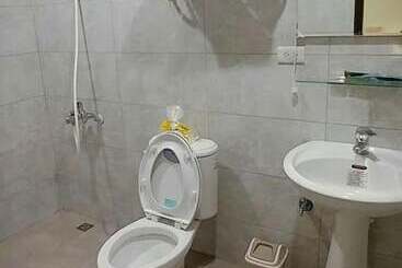 تختخواب و صبحانه Yuanshan Dahu Homestay
