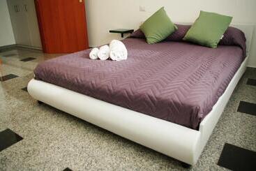Business Home Piazza Cesare Battisti B&b Residence