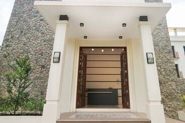 هتل Residencia Du Basco