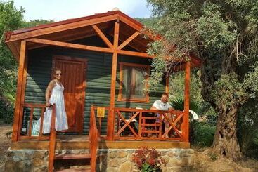 Resort Otel Eden Bungalows And Beach