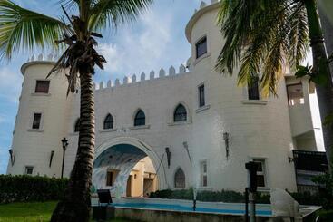 Aparthotel Castillo Real