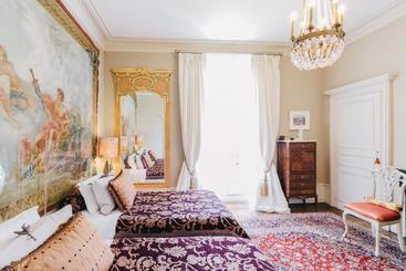 تختخواب و صبحانه Château La Creuzette