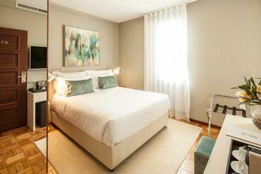 پانسیون Luzeiros Suites