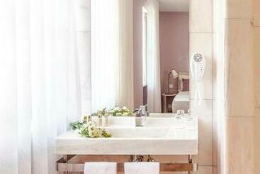 پانسیون Luzeiros Suites