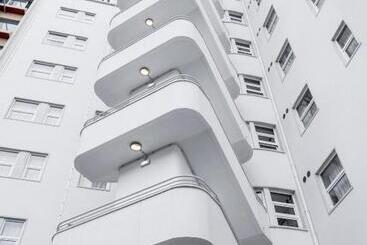 پانسیون Luzeiros Suites