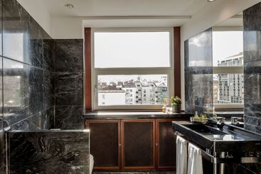 پانسیون Luzeiros Suites