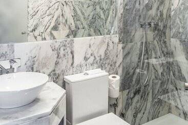 پانسیون Luzeiros Suites