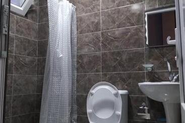 پانسیون Small Guest House