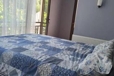 پانسیون Small Guest House