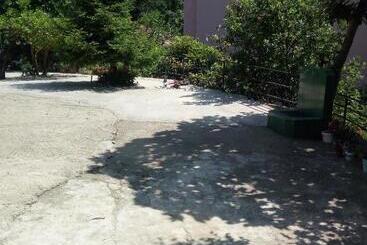 پانسیون Small Guest House