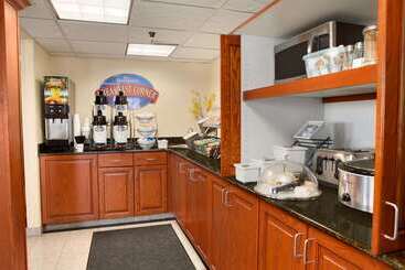 هتل Baymont By Wyndham Oklahoma City Airport