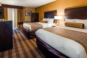 هتل Best Western Cape Cod