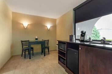 هتل Best Western Plus Coeur D'alene Inn