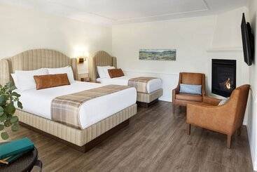 هتل Coachman's Inn, A Four Sisters Inn